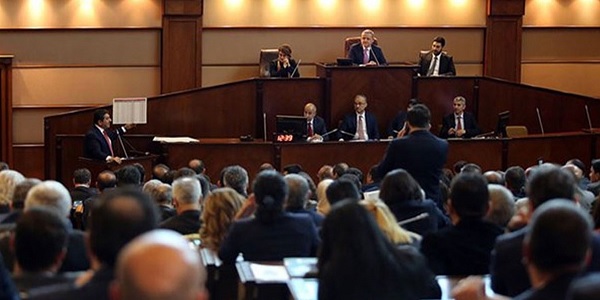 AKP ve MHP oylarıyla Cemevlerinin ibadethane sayılması reddedildi